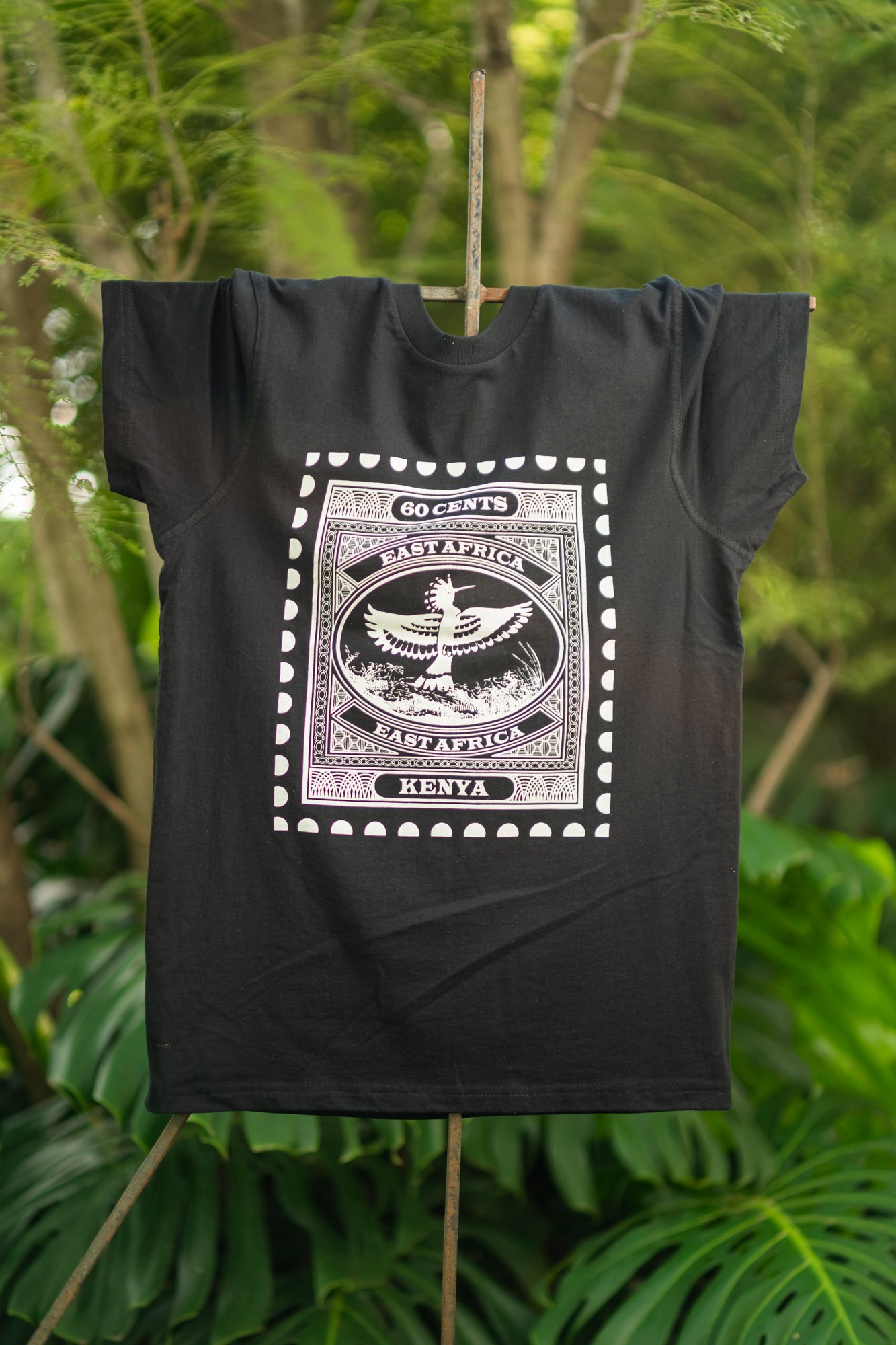 Hoopoe White print on black t-shirt