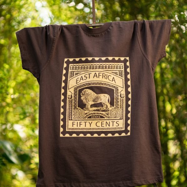 Lion Sand print on brown t-shirt