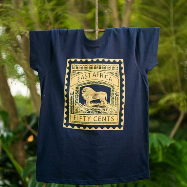 Lion Sand print on navy t-shirt